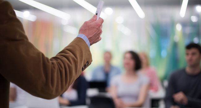 corso di alta formazione per il packaging per gioiellerie e oreficerie di IUAV Università di Venezia spostato