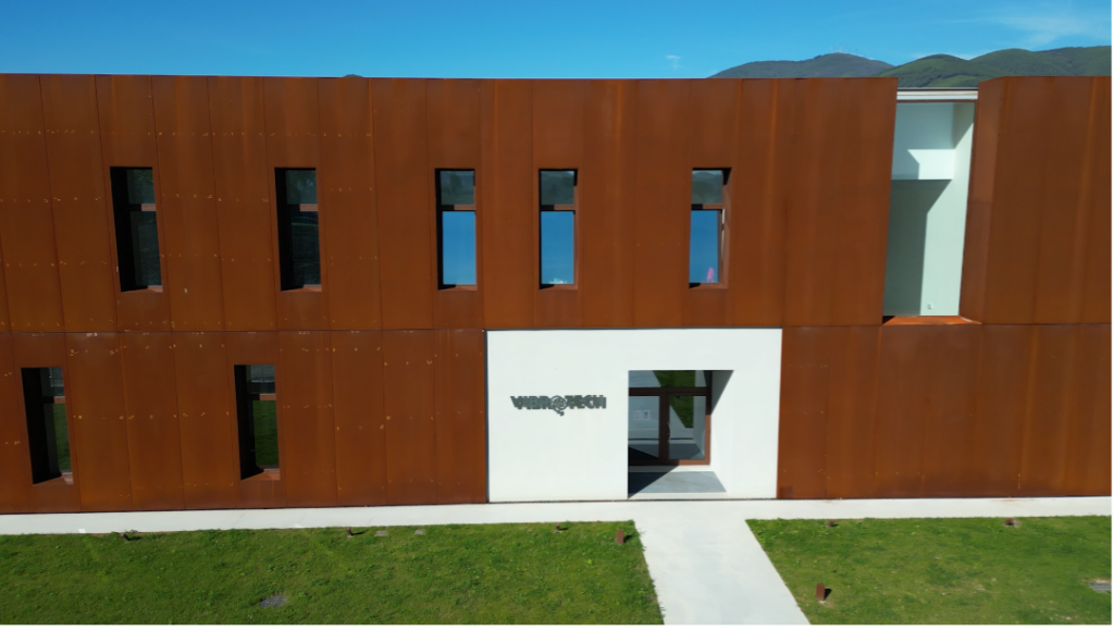 ingresso della nuova sede di Vibrotech