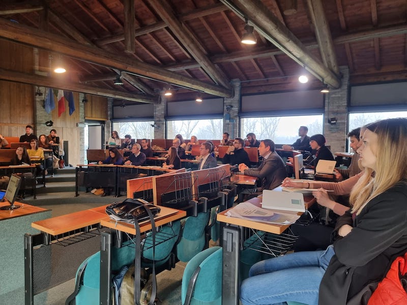 La classe della winter school durante una lezione in aula