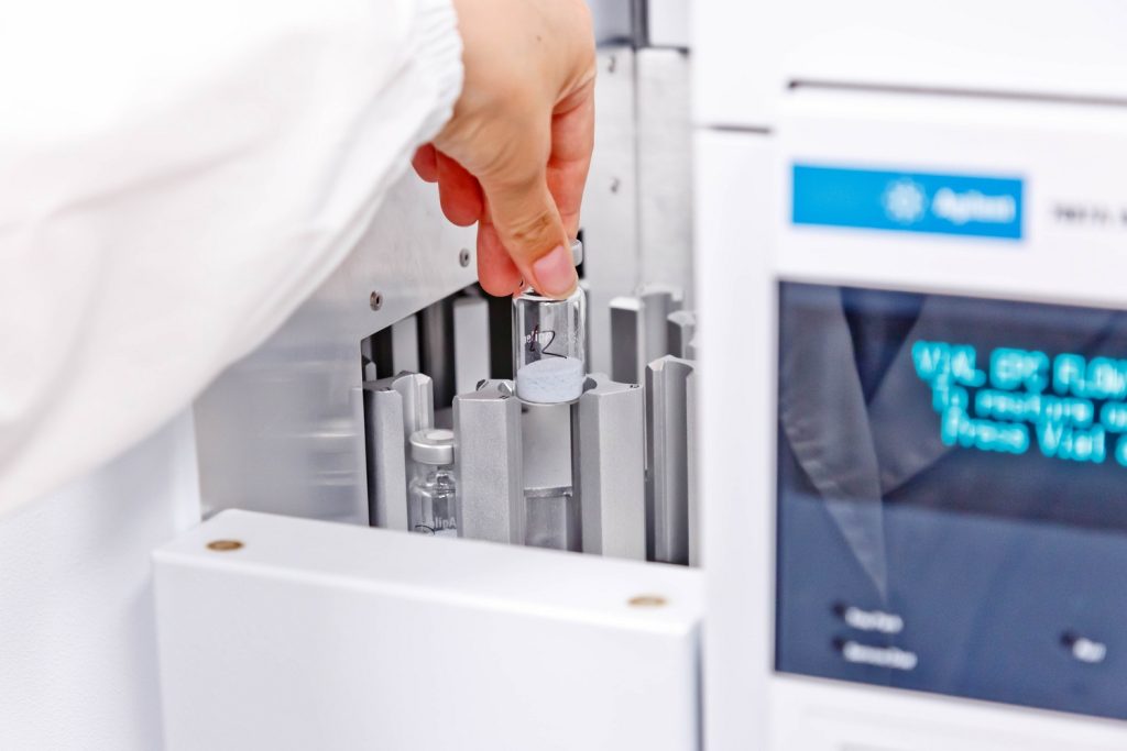 test sui materiali con le macchine dell’Aliplast Lab