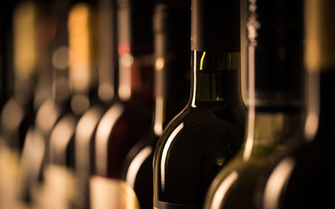 vini carrellata di bottiglie