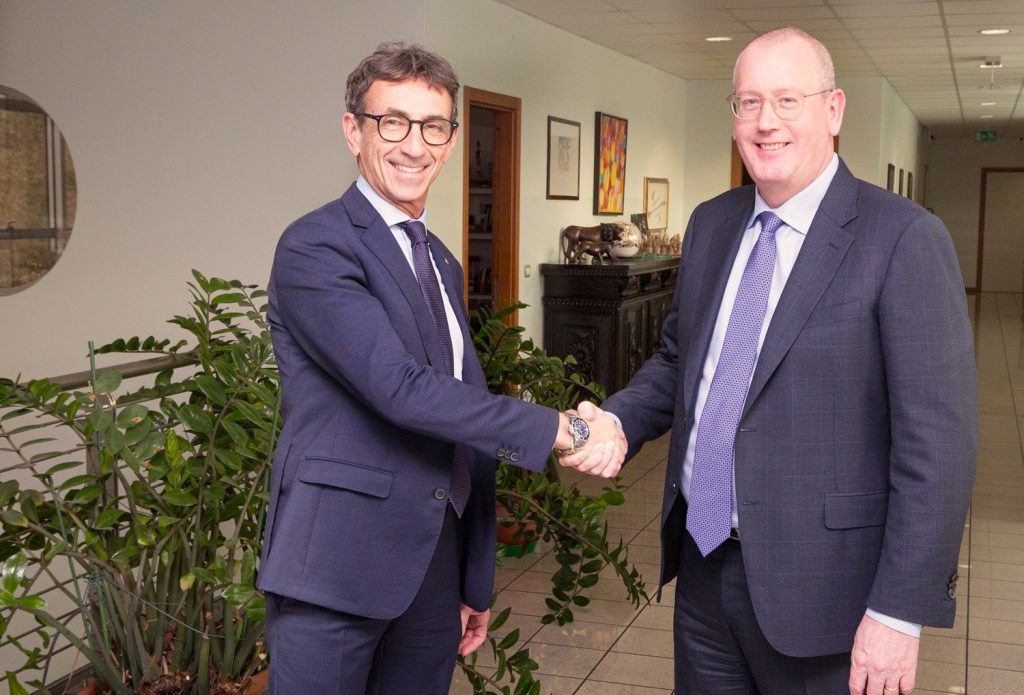 Valerio Soli , amministratore delegato di Marchesini Group e Joe Hoff, CEO di AST