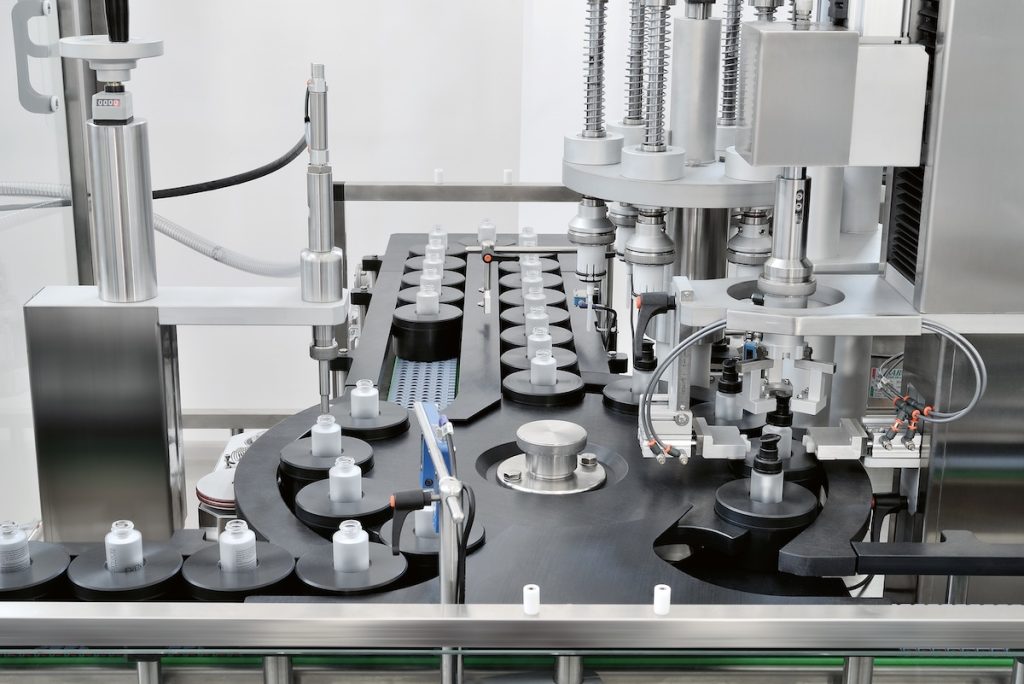 G BLOCK monoblocchi per il riempimento e la tappatura intermittente di prodotti liquidi
